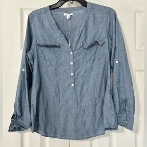 Old navy shirt top woman size medium blouse